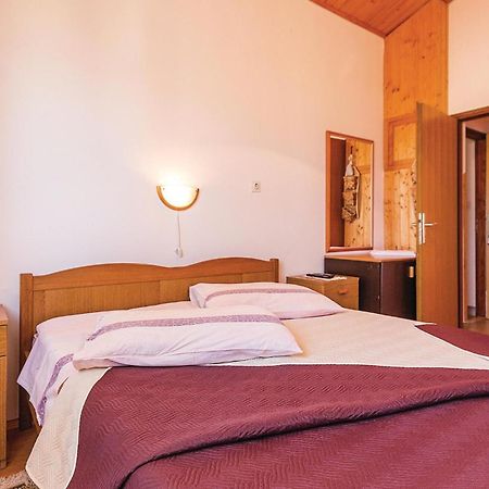 Beautiful Apartment In Pula With Kitchen Luaran gambar