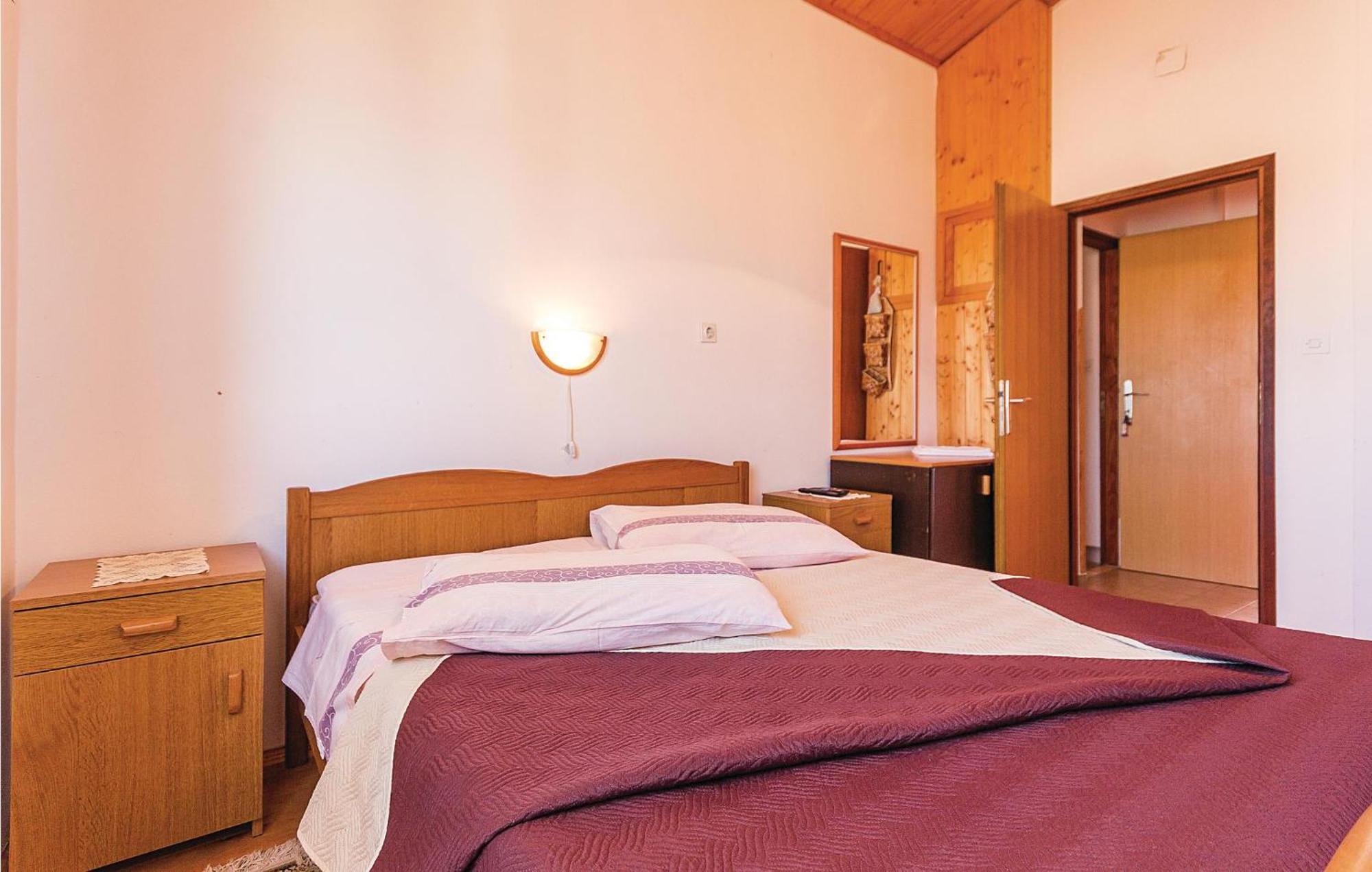 Beautiful Apartment In Pula With Kitchen Luaran gambar