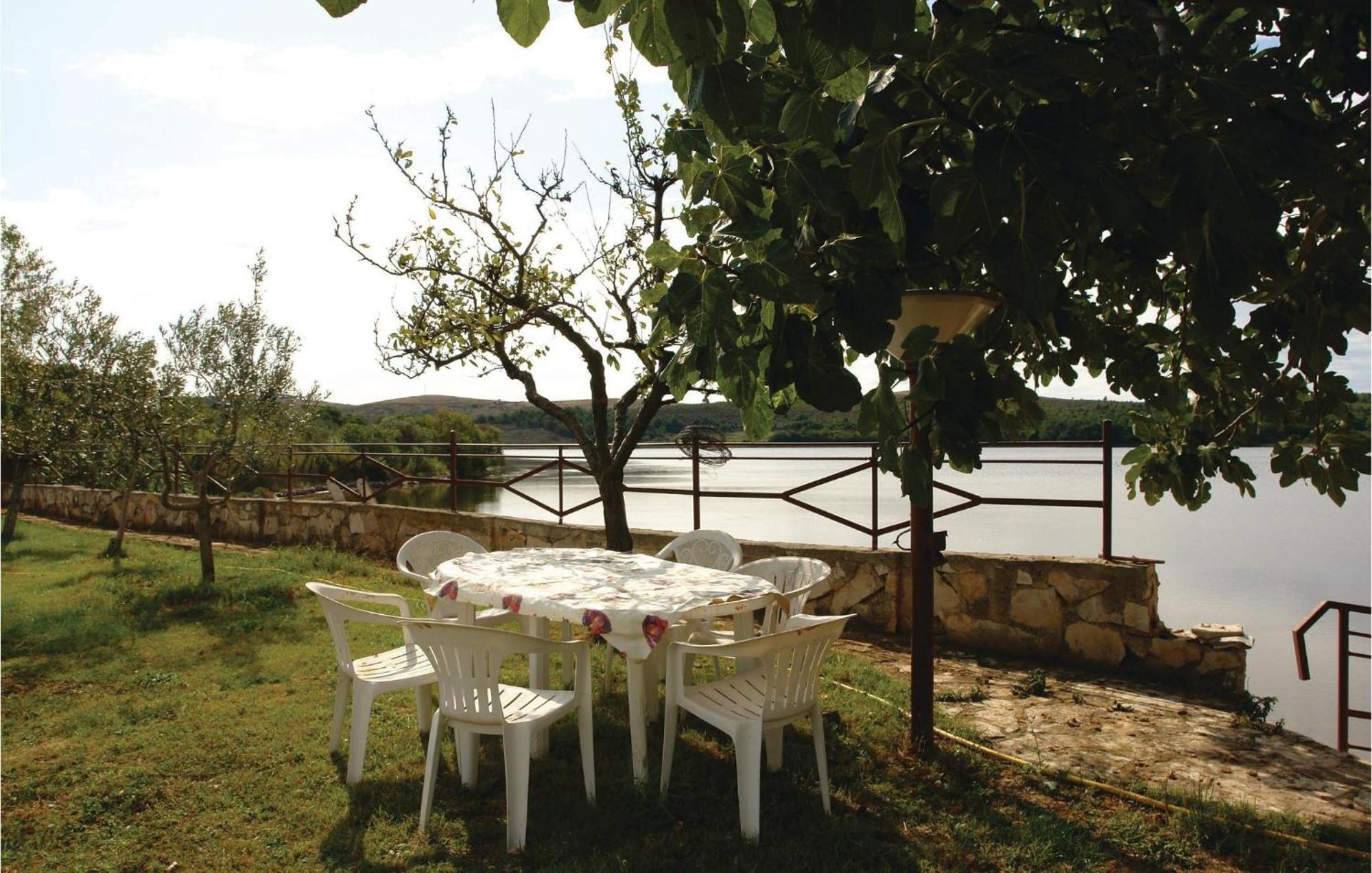 Beautiful Apartment In Pula With Kitchen Luaran gambar
